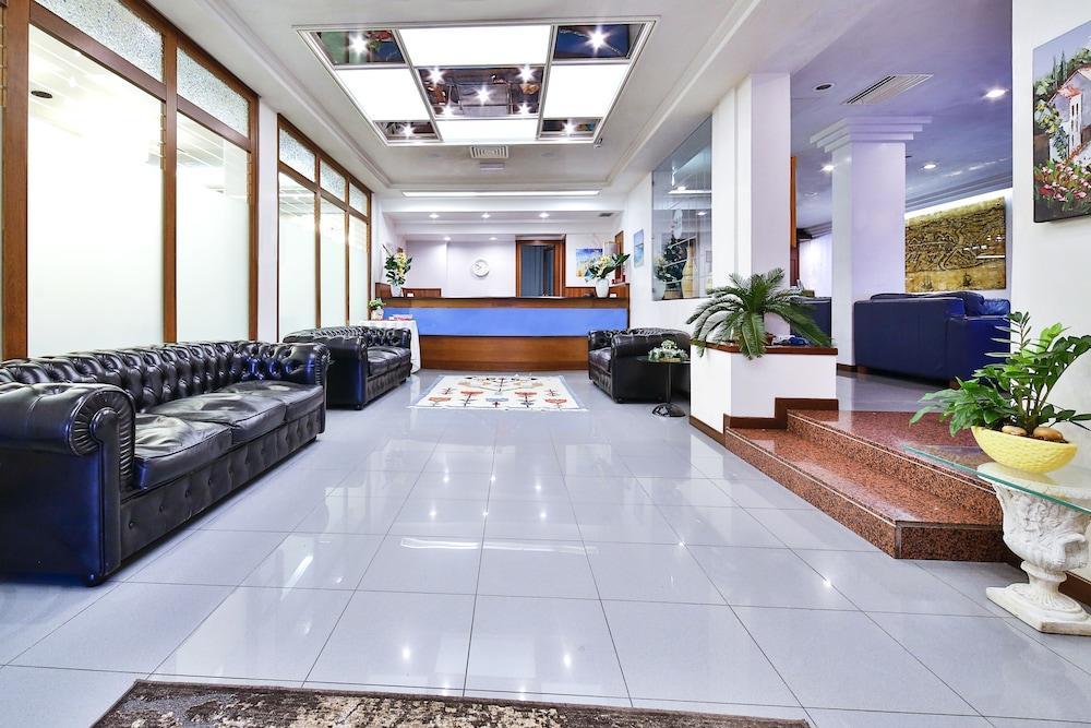 Hotel Sunset Римини Экстерьер фото