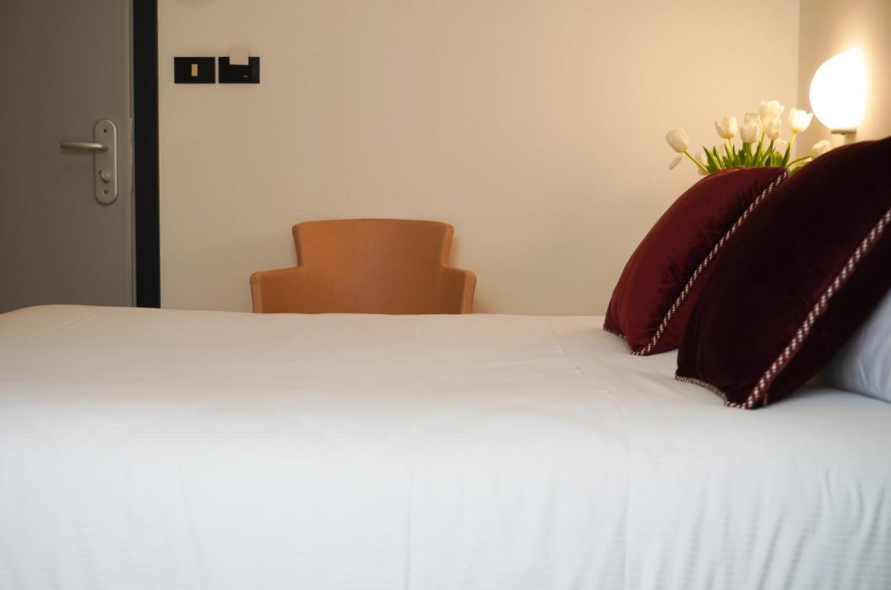 Hotel Sunset Римини Экстерьер фото
